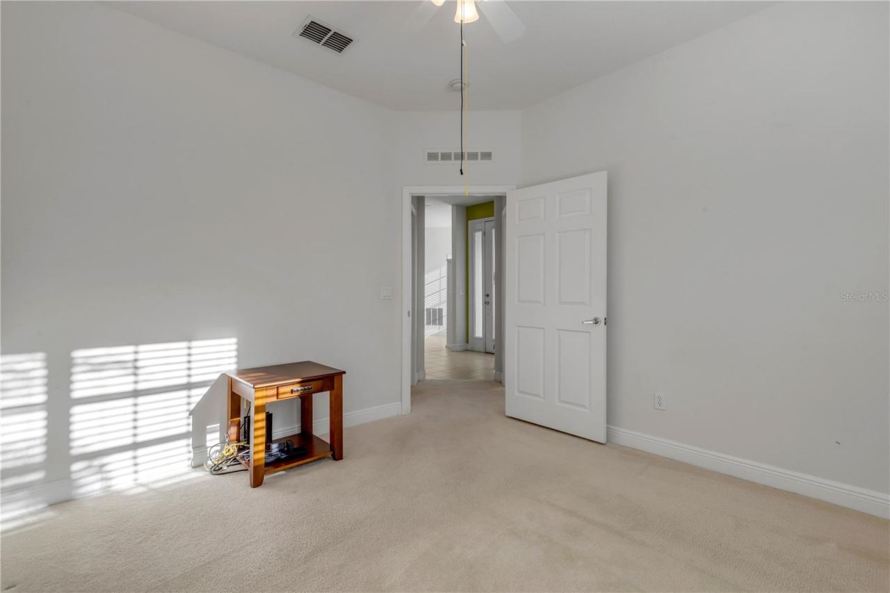 Photo 16 of 20