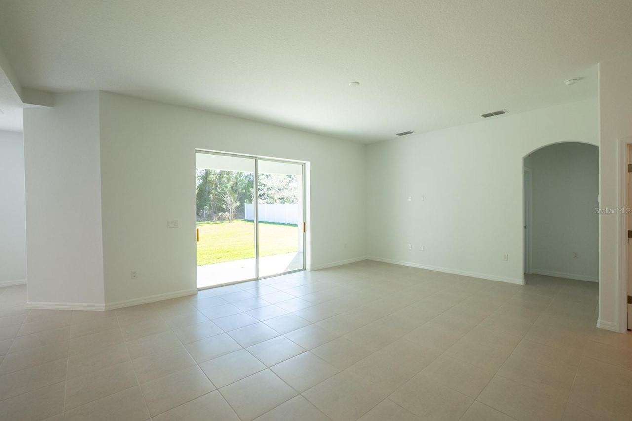 Photo 7 of 20: Great Room