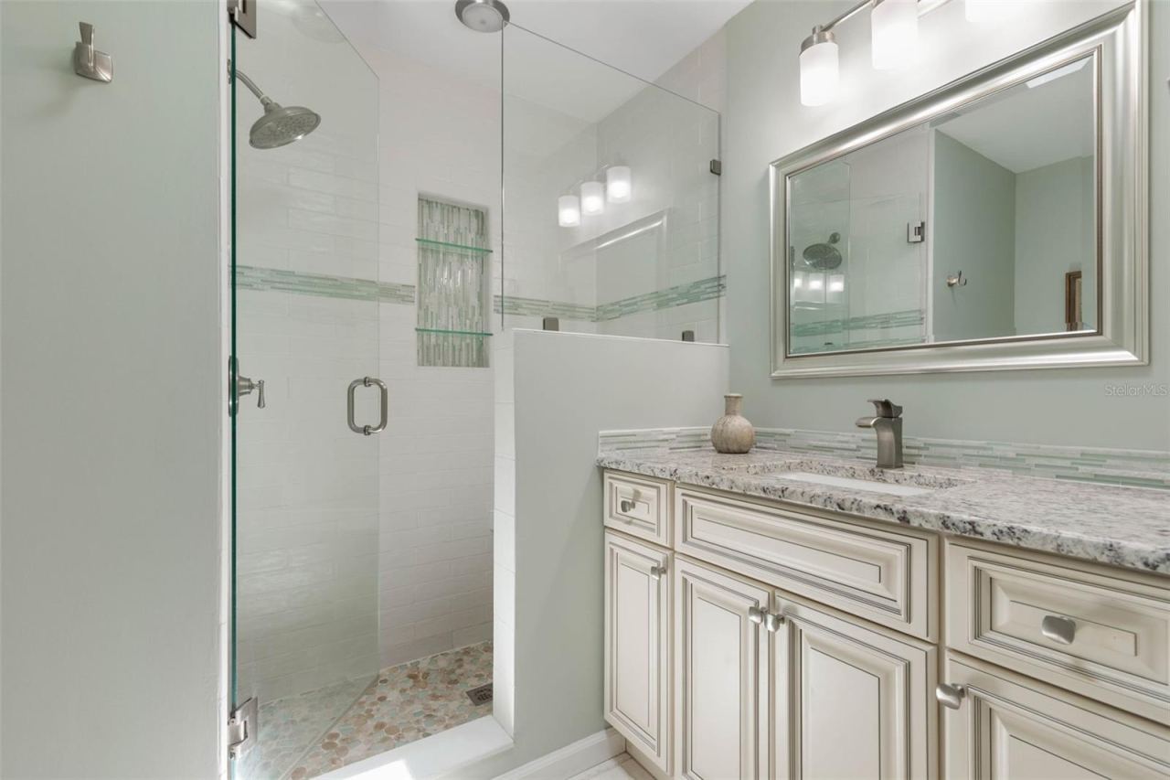 Photo 6 of 20: Updated Bathrooms
