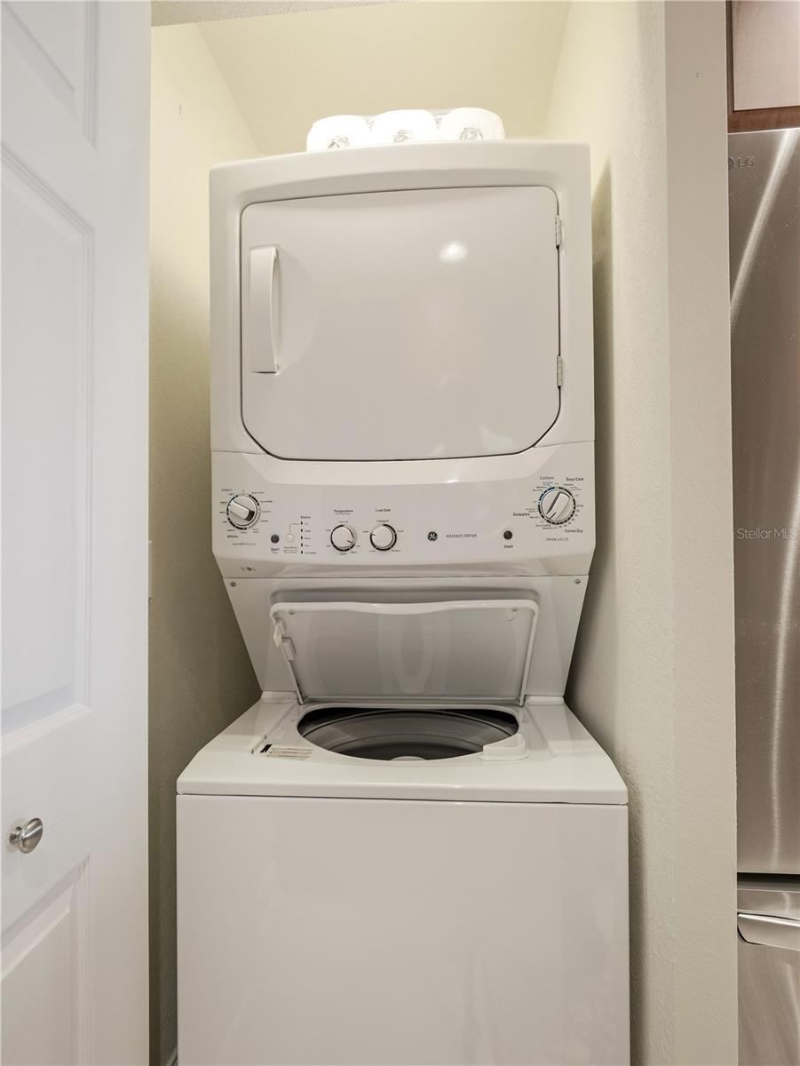 Photo 14 of 20: washer/dryer in kitchen