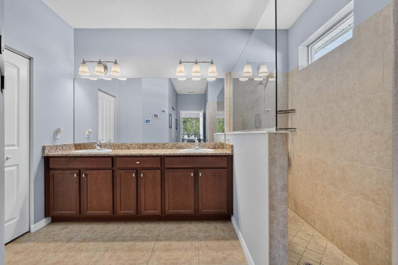 Photo 19 of 20