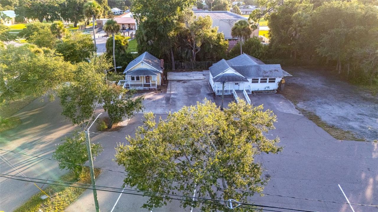 Photo 12 of 20