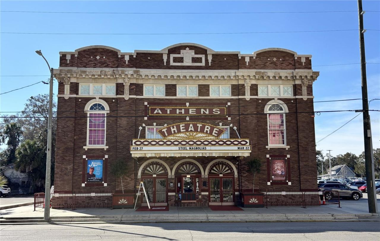 Photo 13 of 13: Historic Downtown Deland