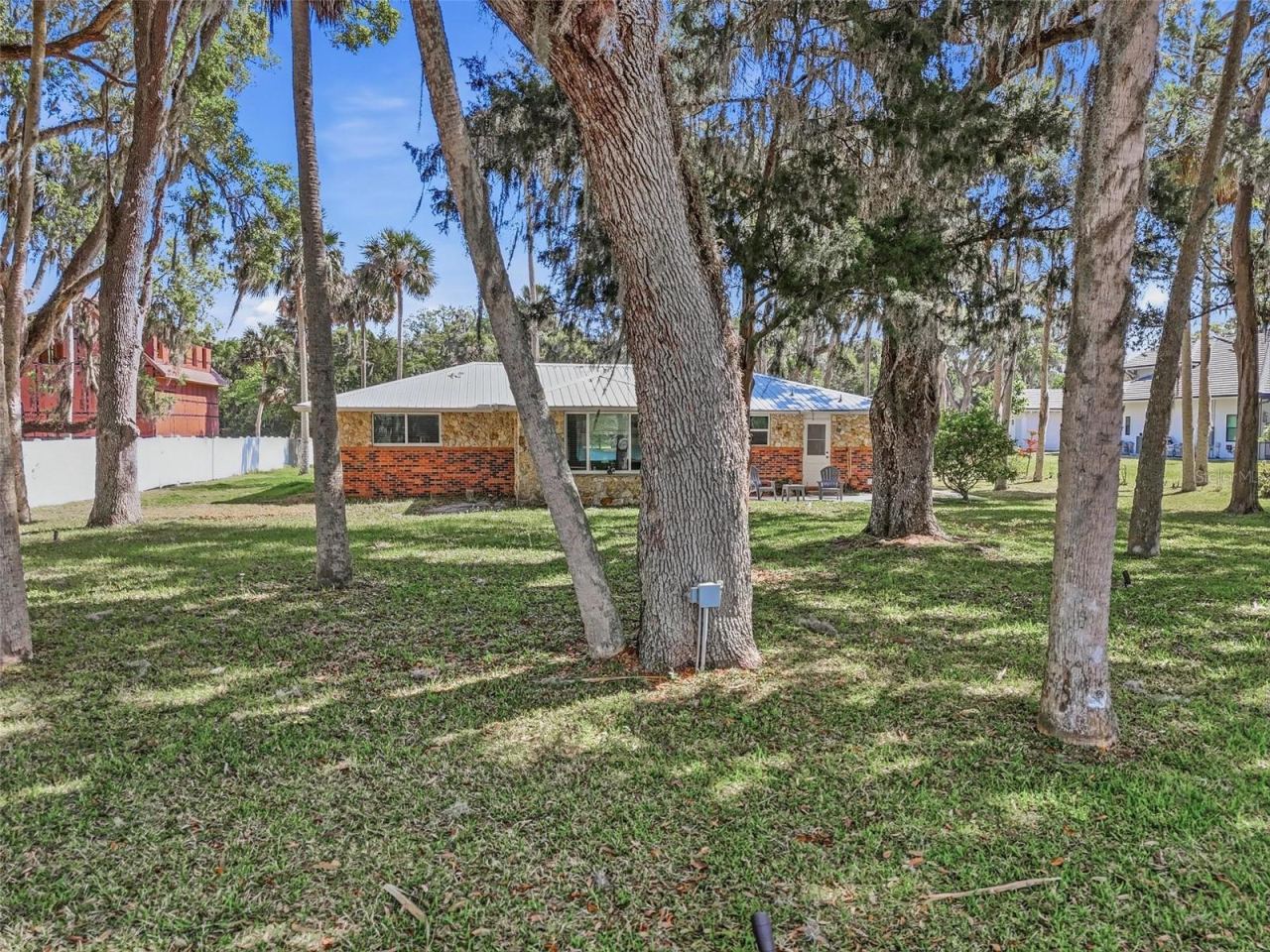 Photo 4 of 20