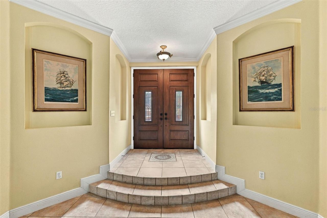 Photo 7 of 20