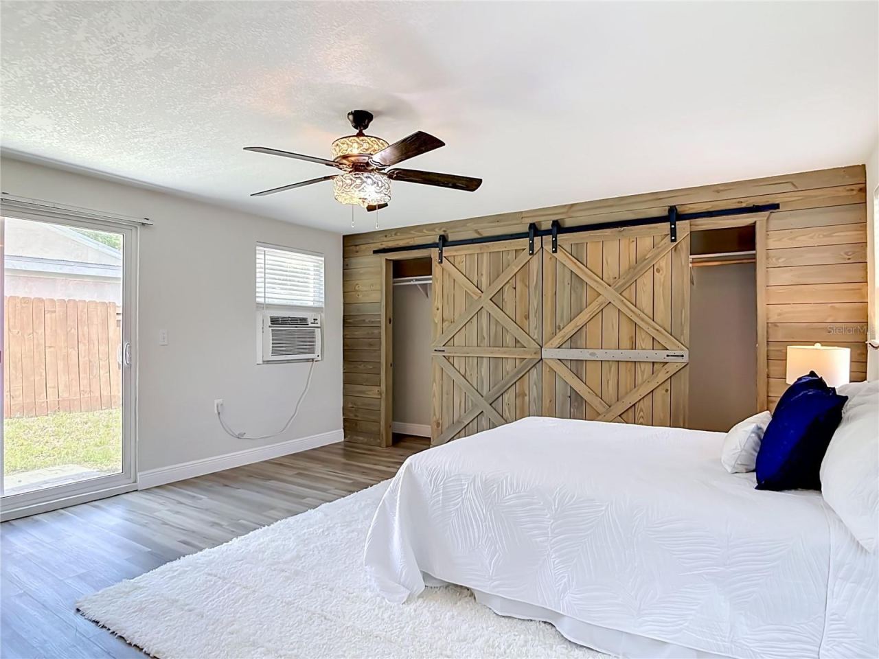 Photo 11 of 20