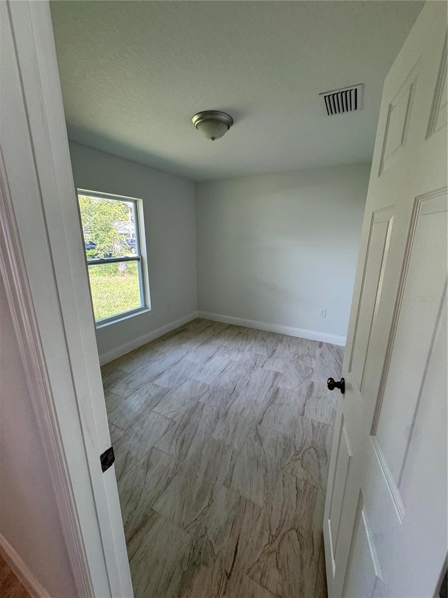 Photo 16 of 20: model home 1780 Converse Ct