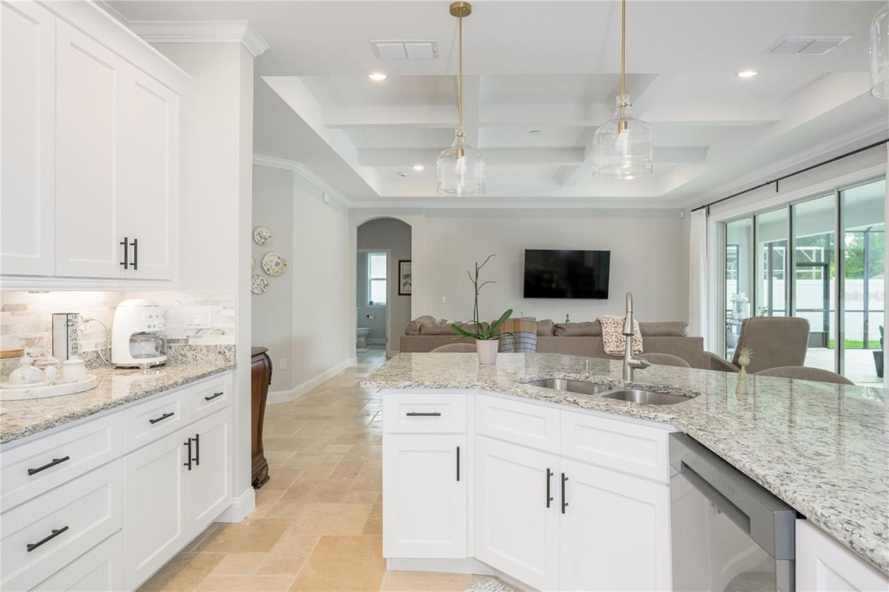 Photo 7 of 20: Partial view of Kitchen