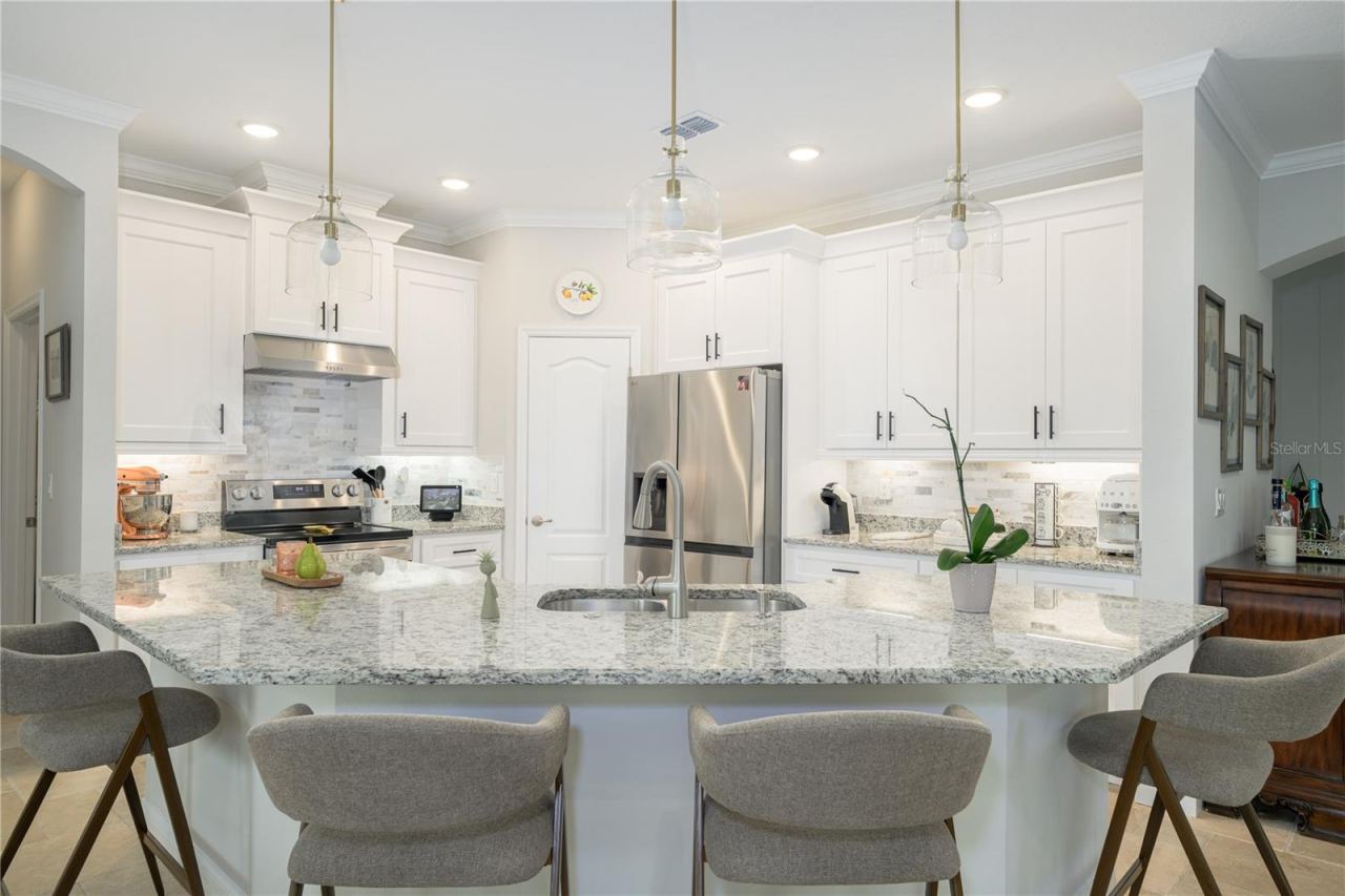 Photo 5 of 20: Partial view of Kitchen