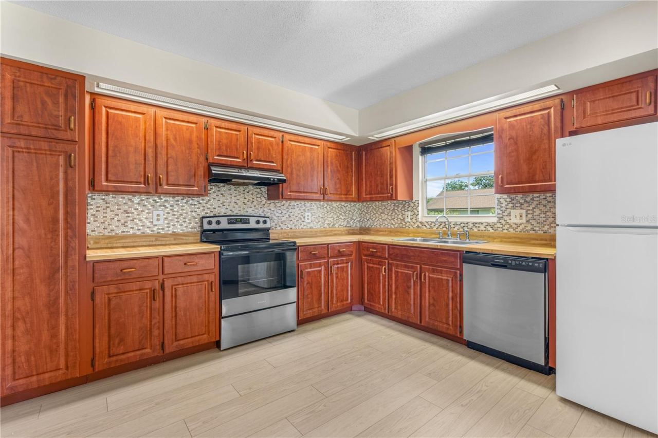 Photo 15 of 20: Updated Kitchen