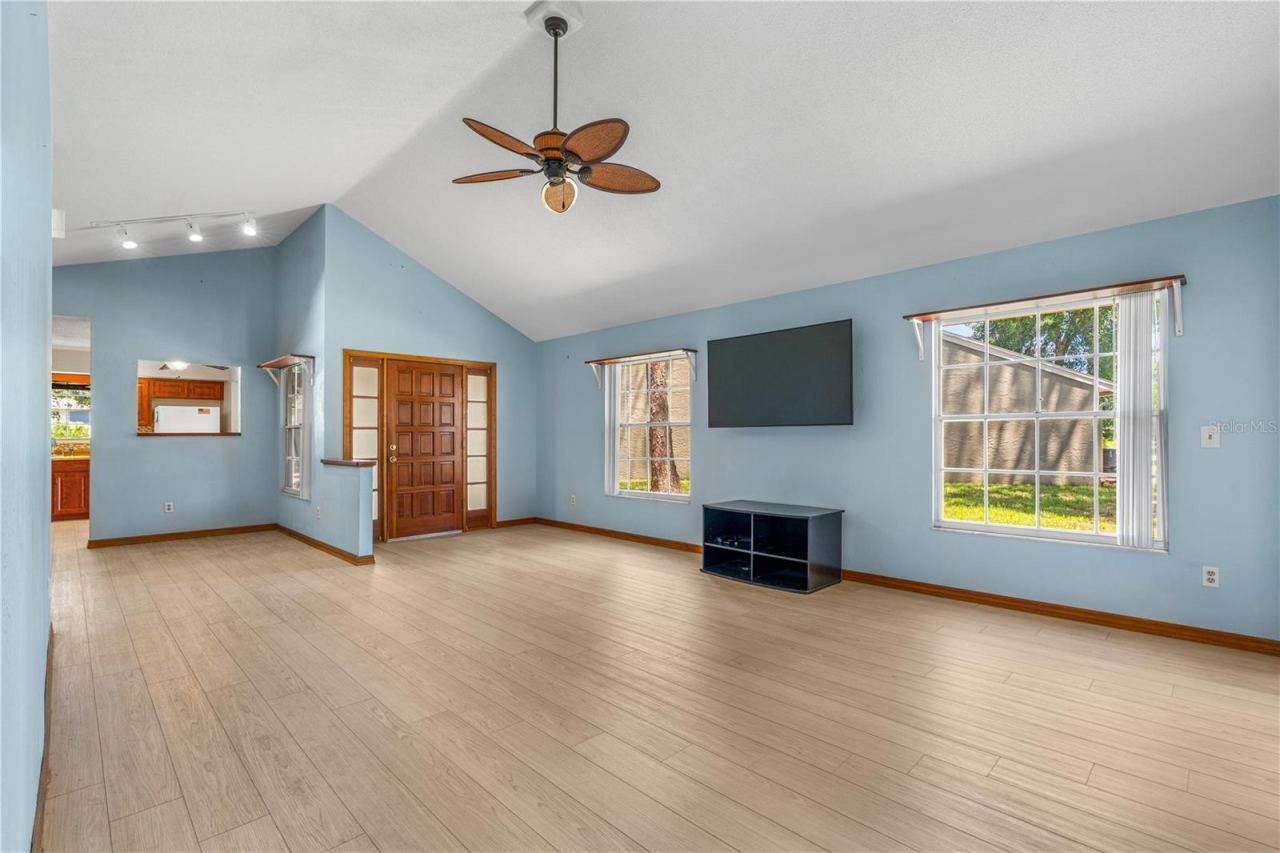 Photo 11 of 20: Open Living & Dining Areas