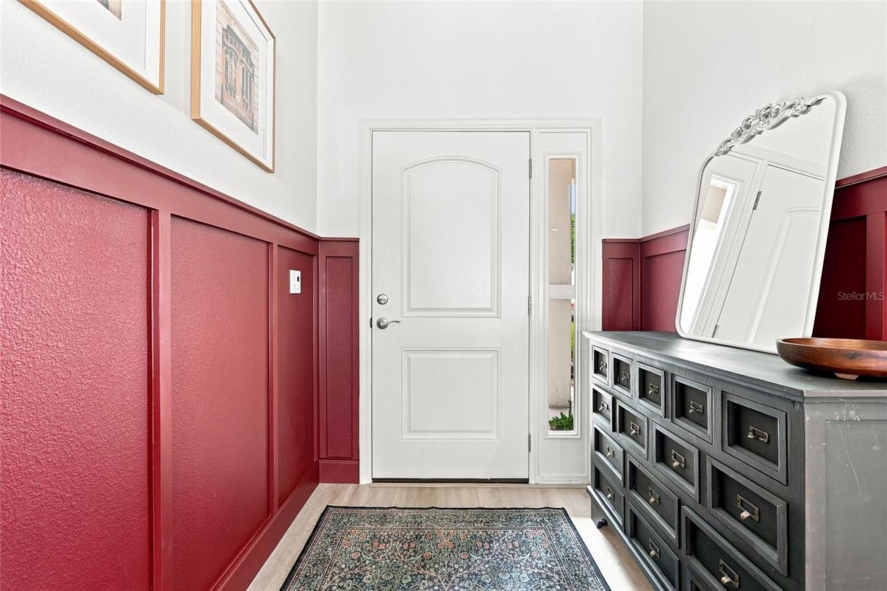 Photo 11 of 20: Entry Way