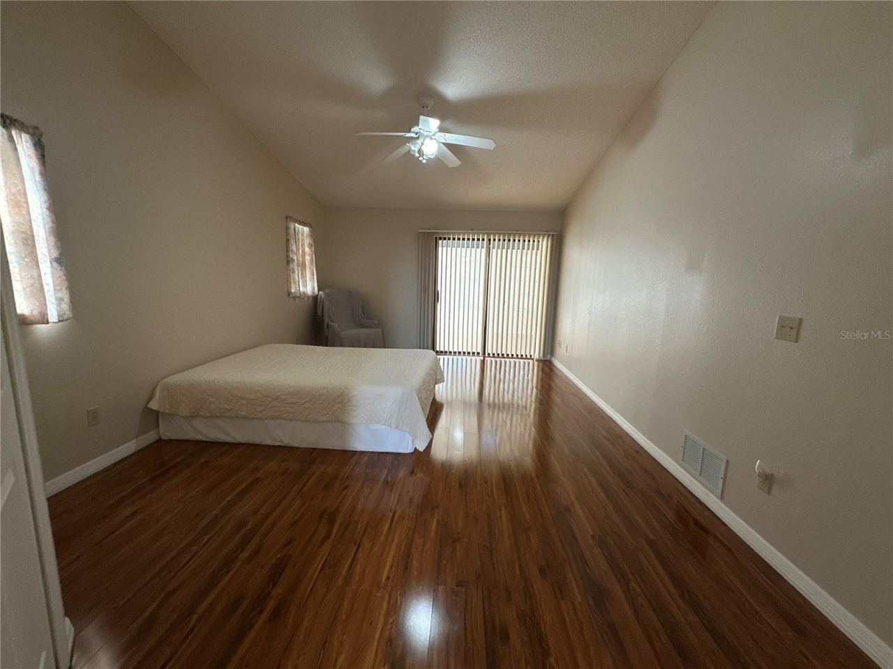 Photo 16 of 20