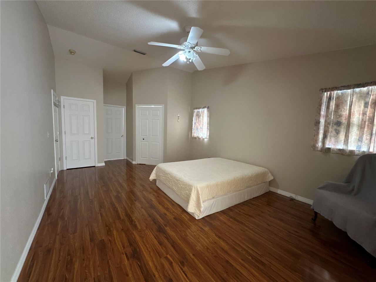 Photo 17 of 20