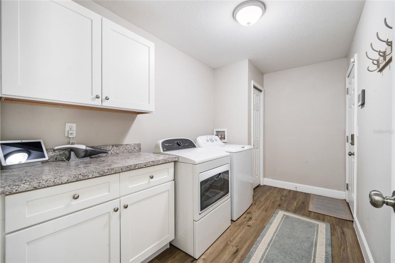 Photo 9 of 20: Laundry Room