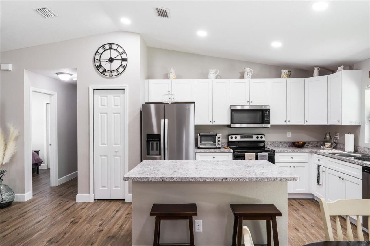 Photo 5 of 20: Kitchen