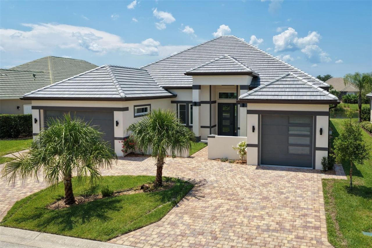 Photo 1 of 20: Stunning Curb Appeal