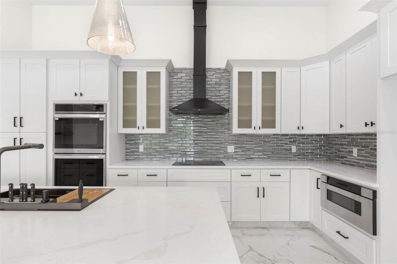 Photo 14 of 20: Double Ovens