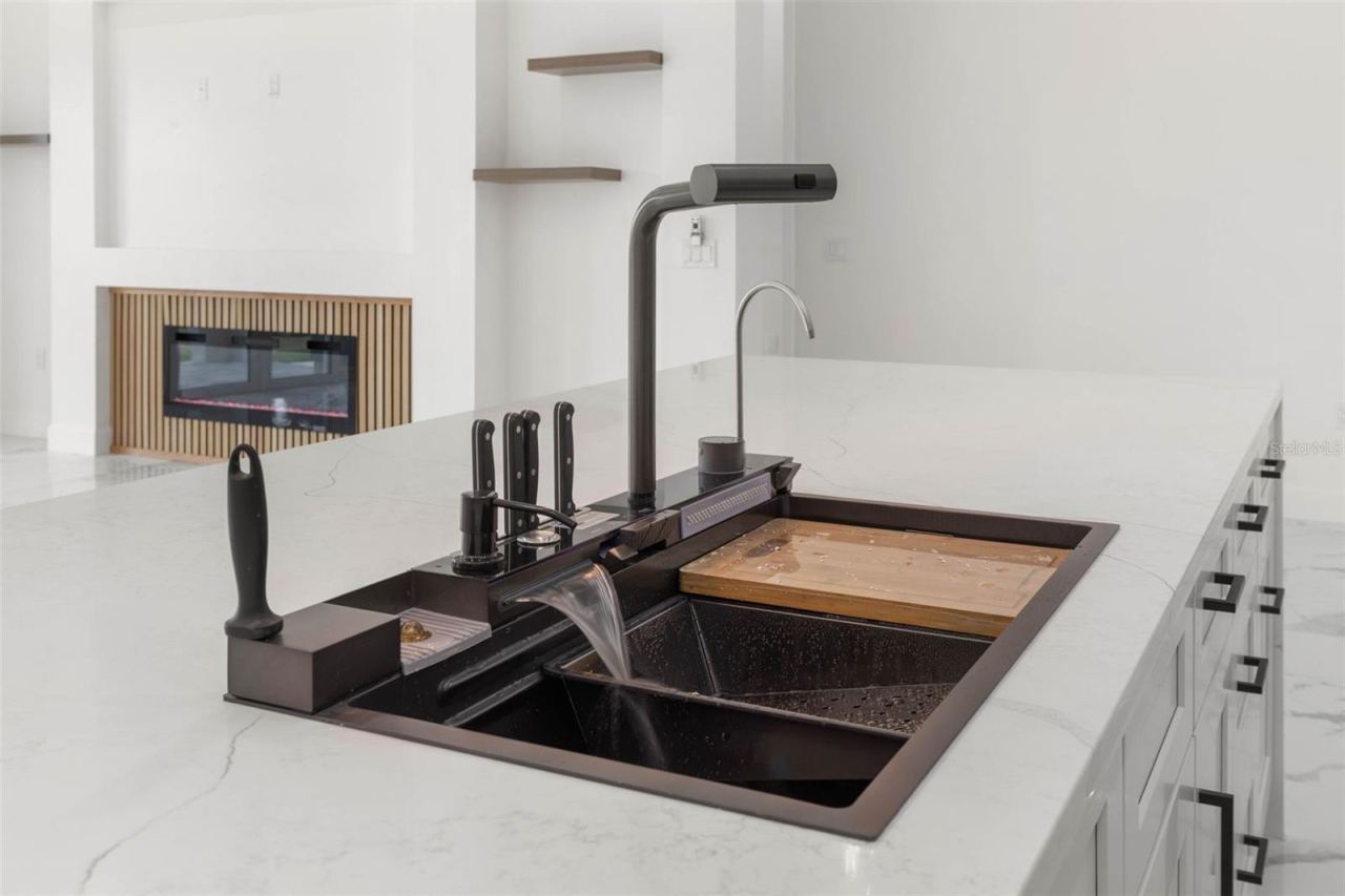 Photo 17 of 20: Sleek & Functional