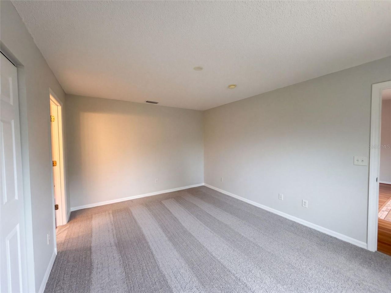 Photo 9 of 20