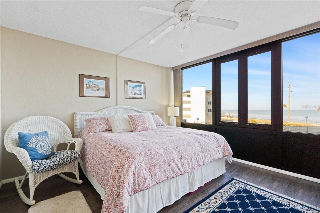 Photo 20 of 20: Guest Room