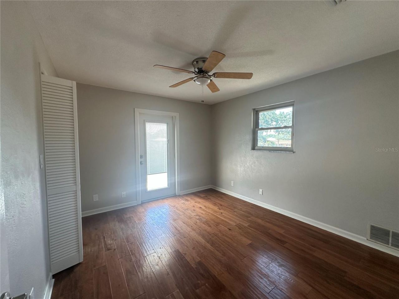 Photo 15 of 20
