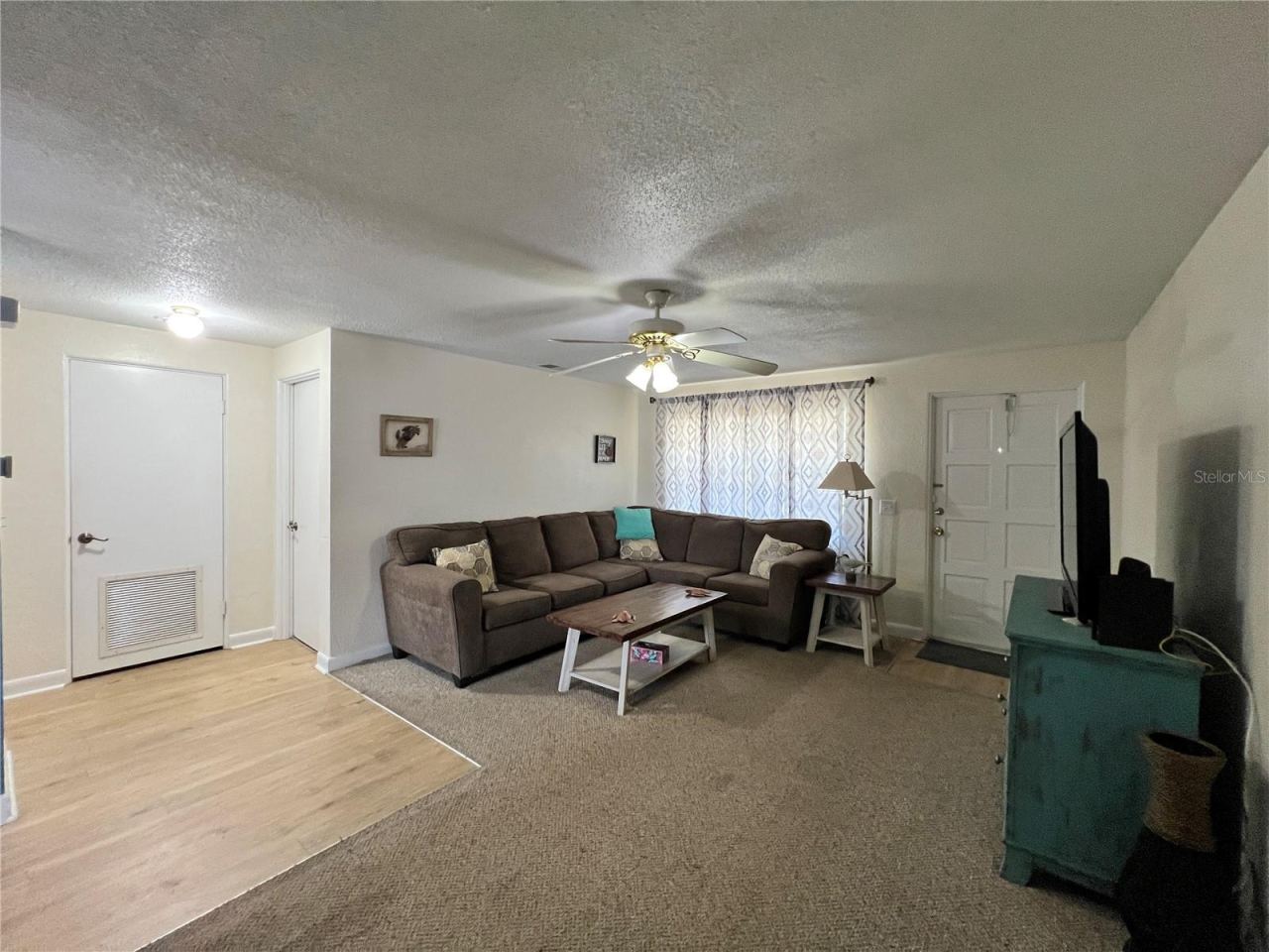 Photo 4 of 20