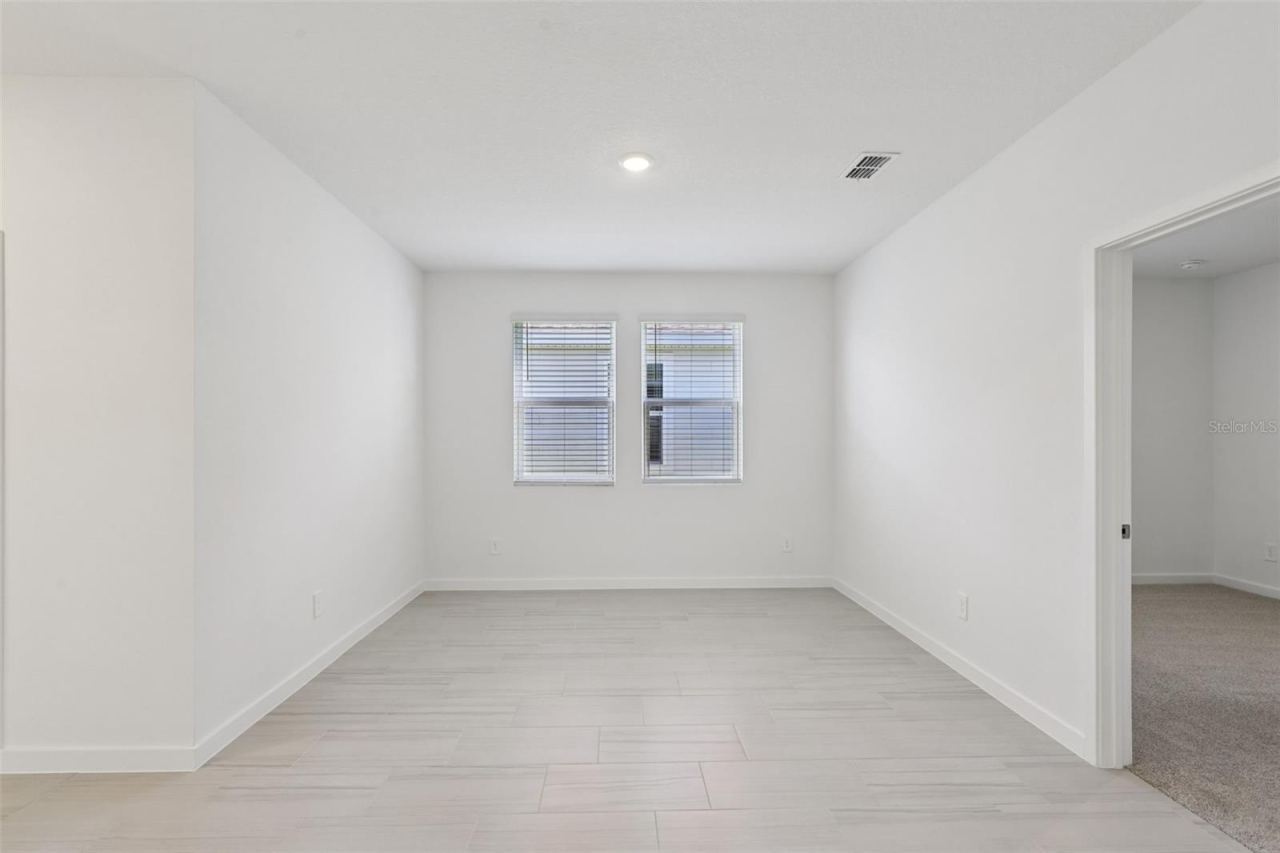 Photo 17 of 20: The interior photos are of another home with the same floor plan and interior finishes. Some details may vary