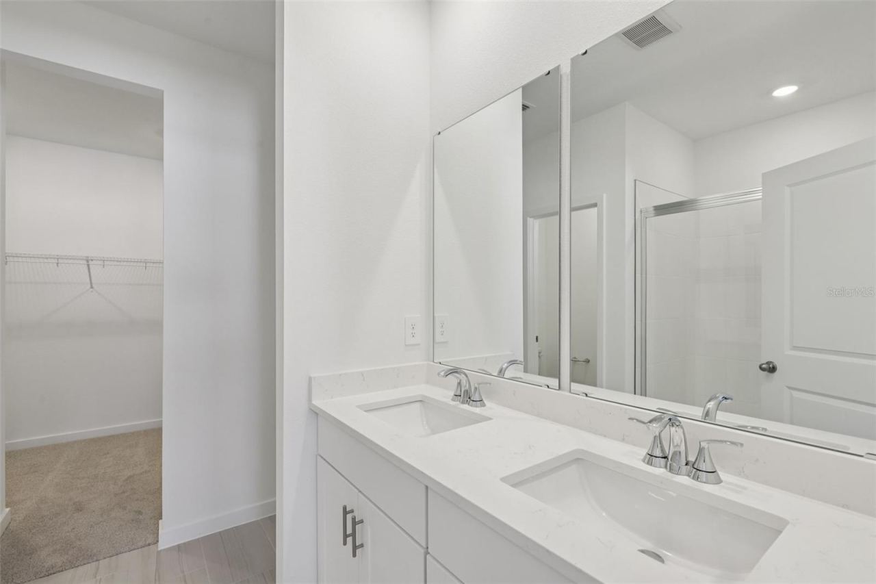 Photo 11 of 20: The interior photos are of another home with the same floor plan and interior finishes. Some details may vary