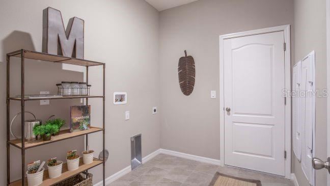 Photo 14 of 20: Model home - actual features may vary.