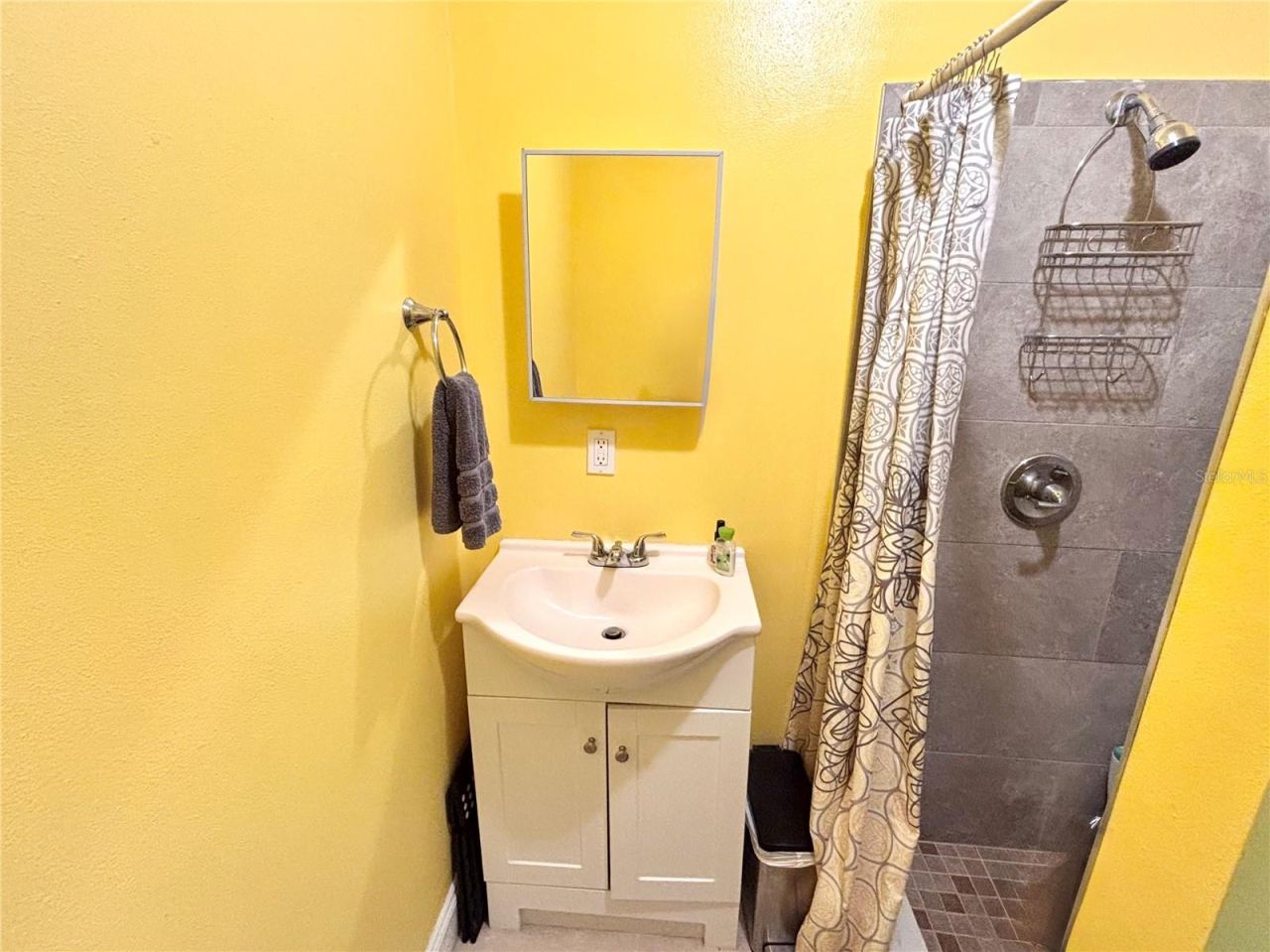 Photo 19 of 20: Bathroom 2