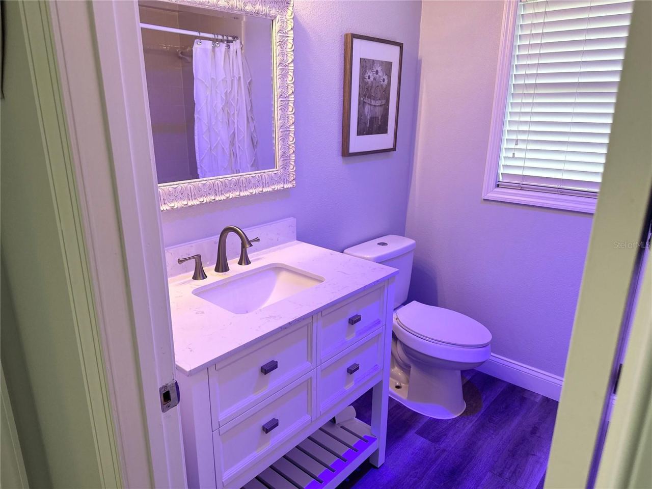 Photo 7 of 20: bathroom between two bedrooms