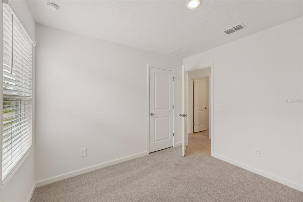 Photo 10 of 20: The interior photos are of another home with the same floor plan and interior finishes. Some details may vary