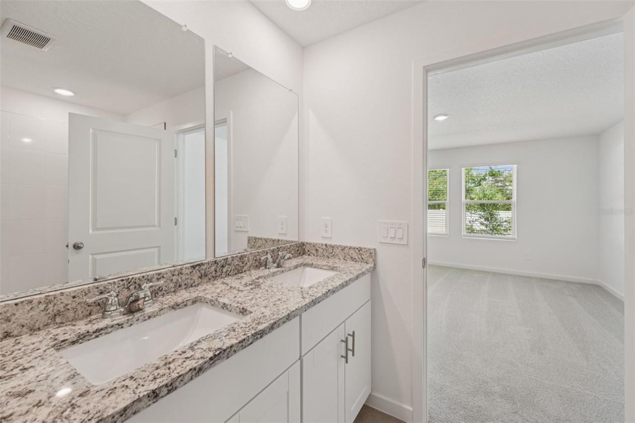Photo 19 of 20: The interior photos are of another home with the same floor plan and interior finishes. Some details may vary