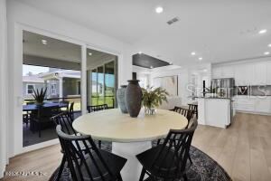 Photo 13 of 20: Photos are of a model home and are for representation purposes only. Actual home may differ in floor plan features, design options, finishes, colors, and included items.