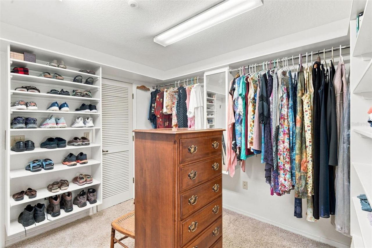 Photo 20 of 20: PRIMARY WALK-IN CLOSET