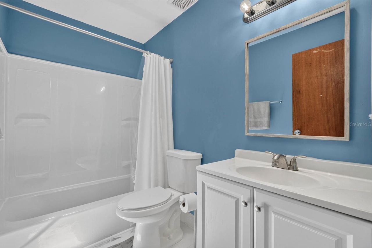 Photo 16 of 20: BATHROOM 3