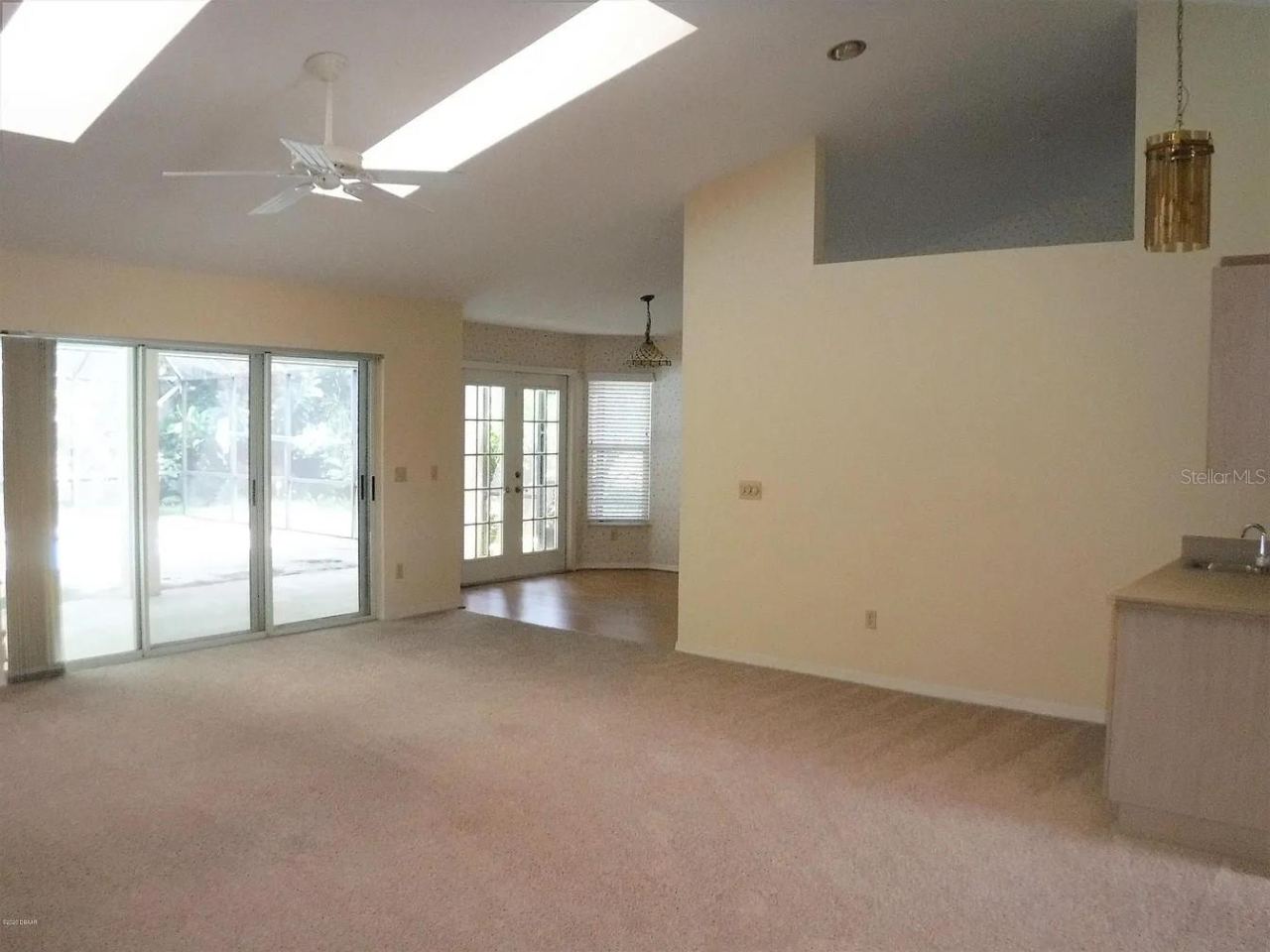 Photo 16 of 20