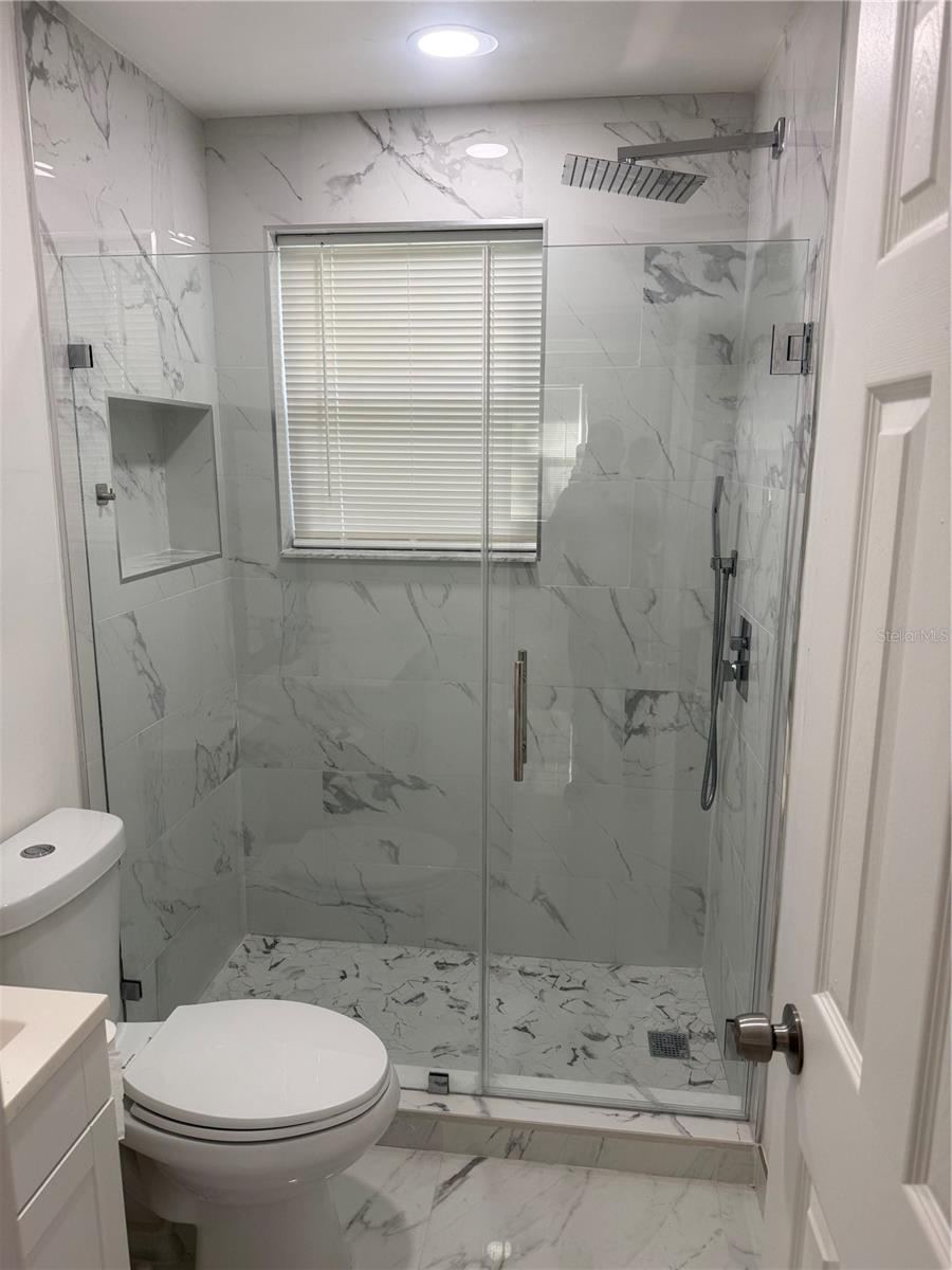 Photo 11 of 20