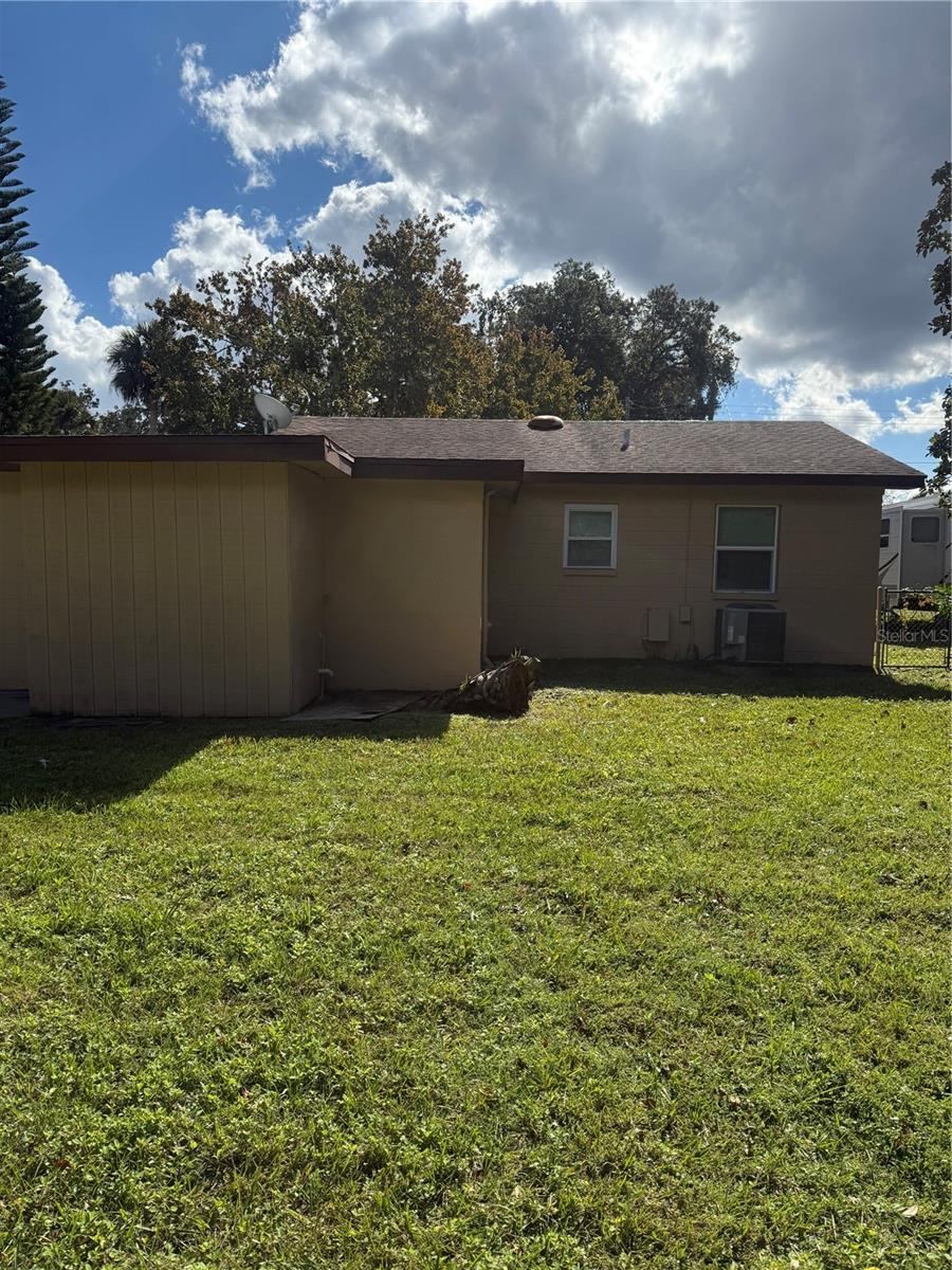 Photo 10 of 20