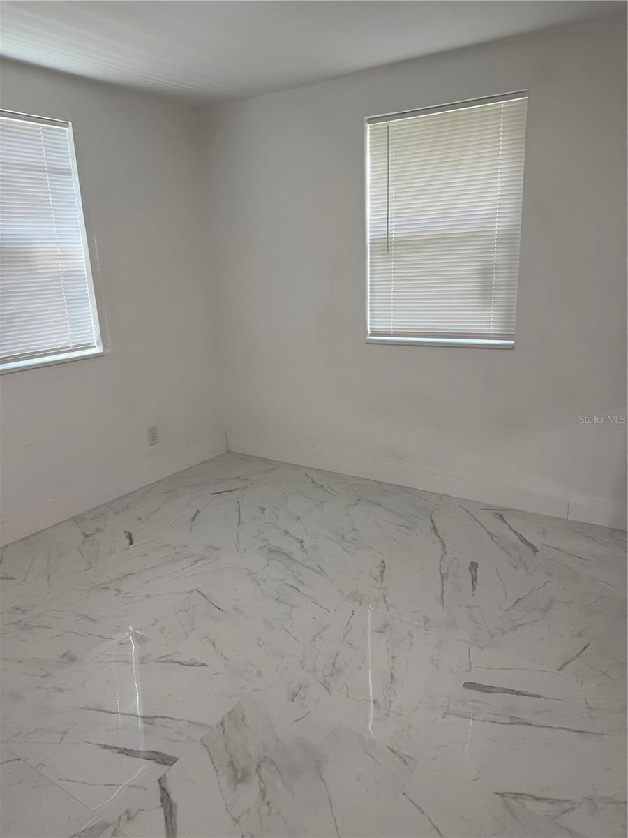 Photo 18 of 20