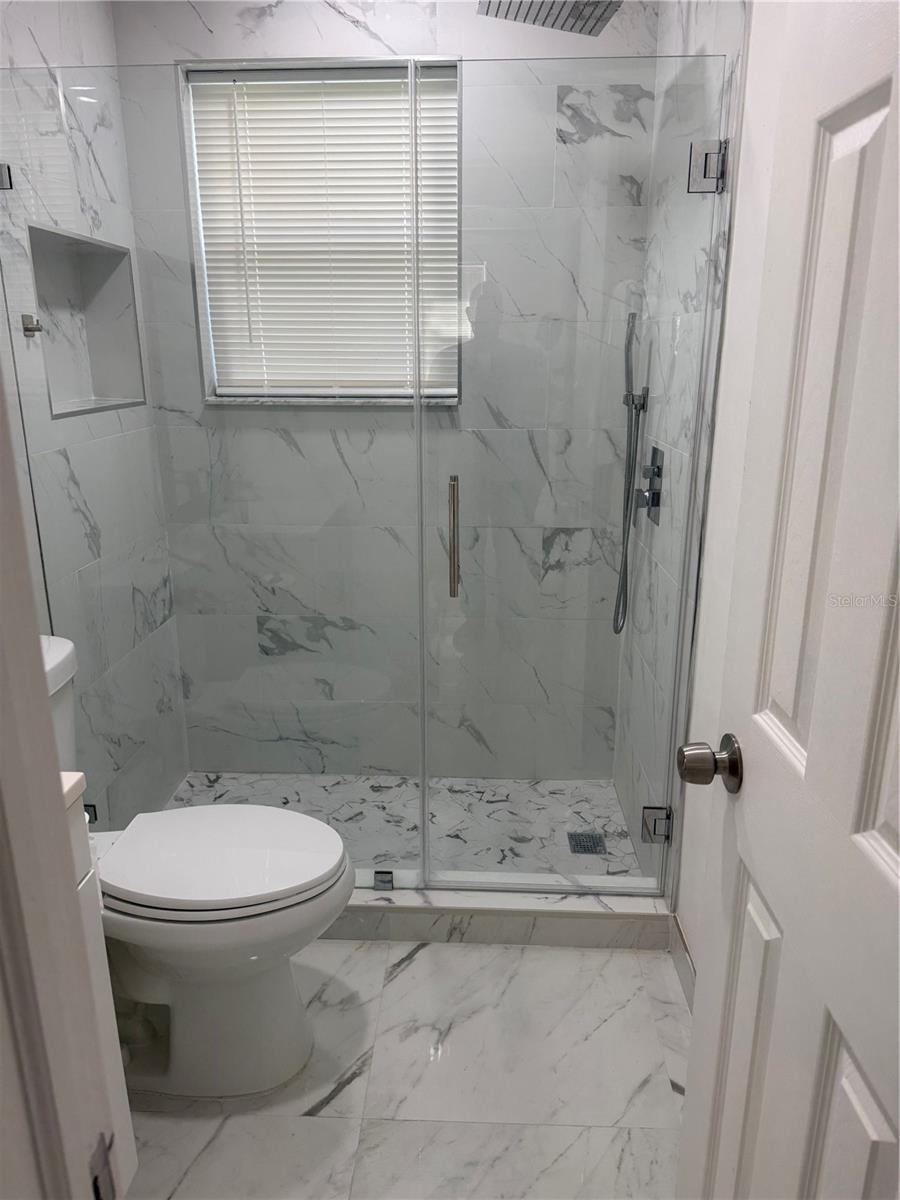 Photo 14 of 20