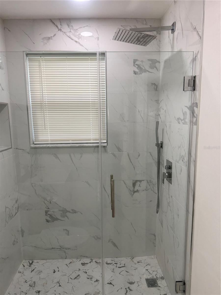Photo 13 of 20