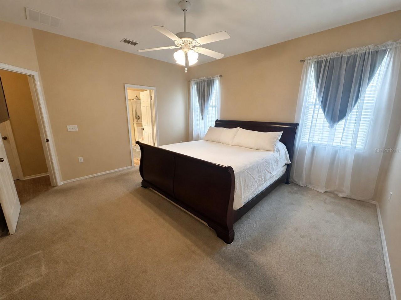 Photo 12 of 20