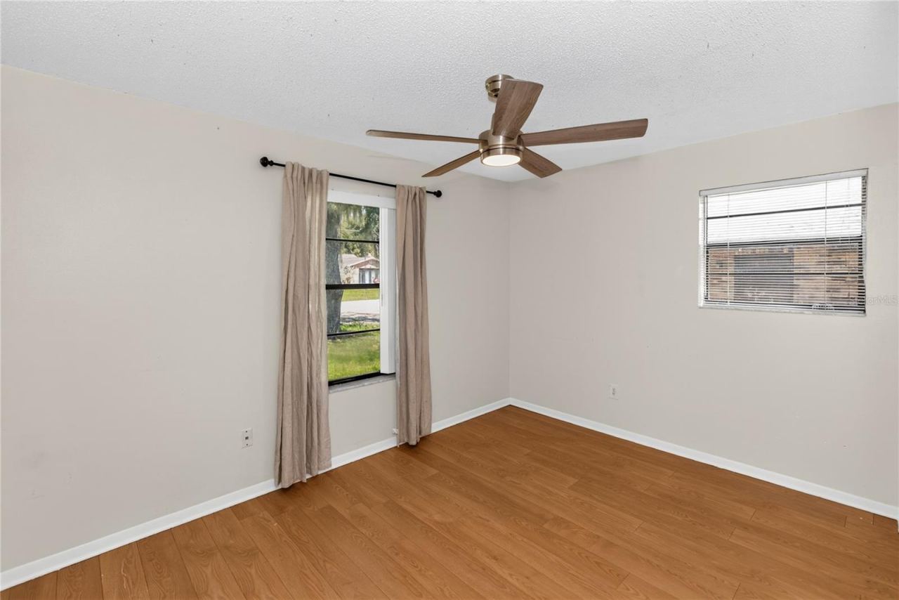 Photo 15 of 20