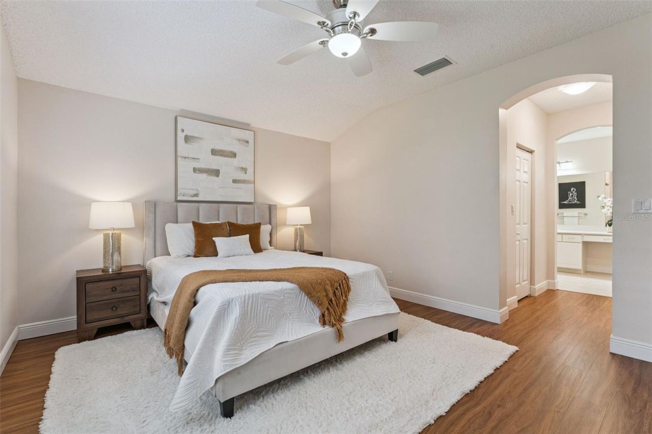 Photo 18 of 20: Primary Bedroom w/ 2 walk-in closets
