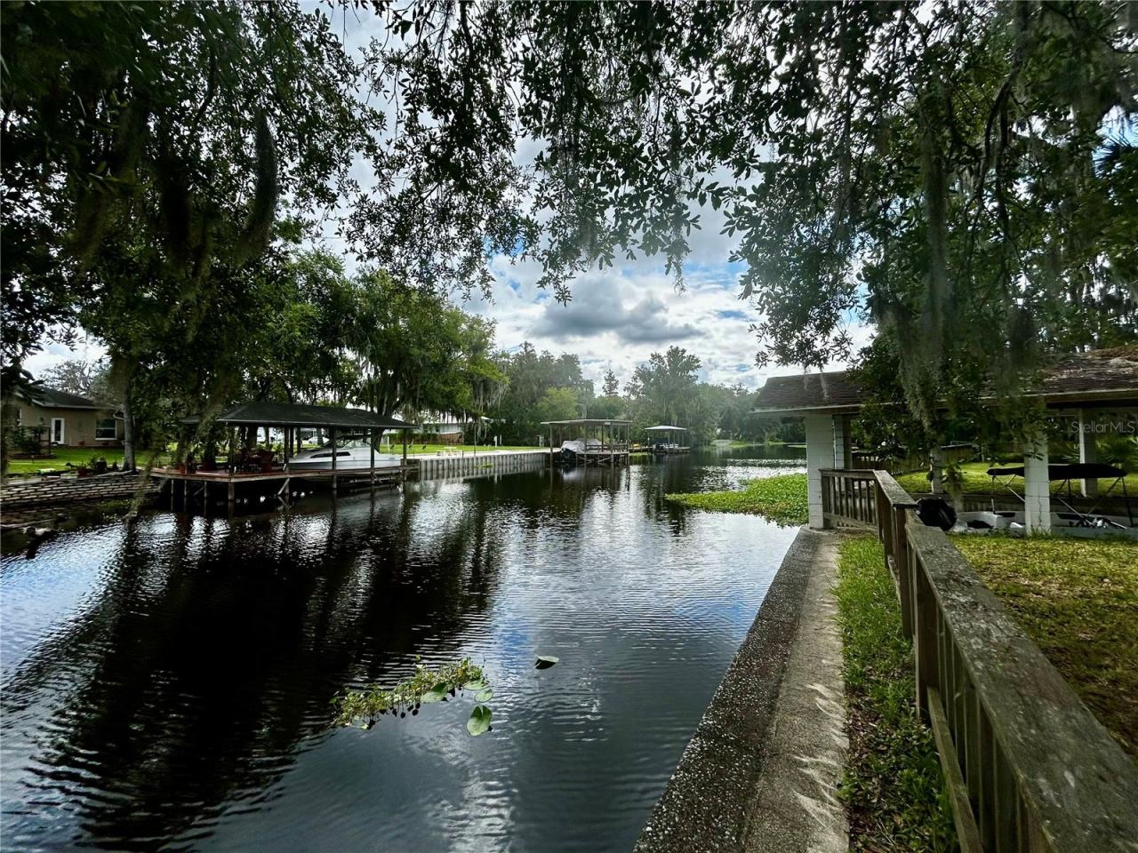 Photo 3 of 20: canal - 2 mins. to St John's River