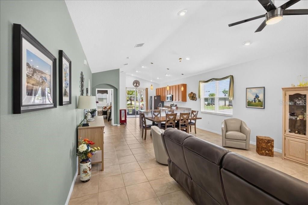 Photo 10 of 20: Open Floor Plan