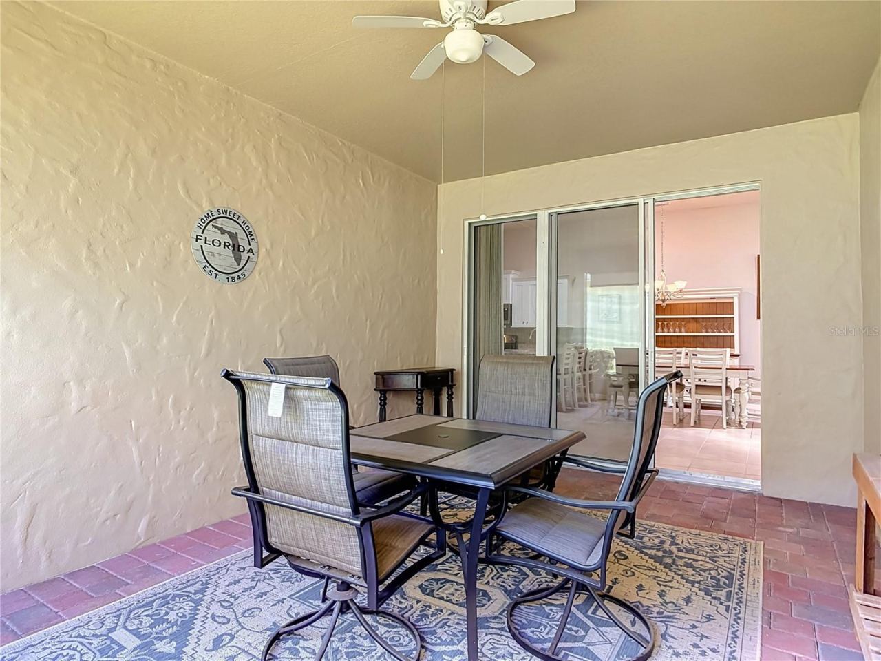 Photo 7 of 20: screened lanai with walls on three sides