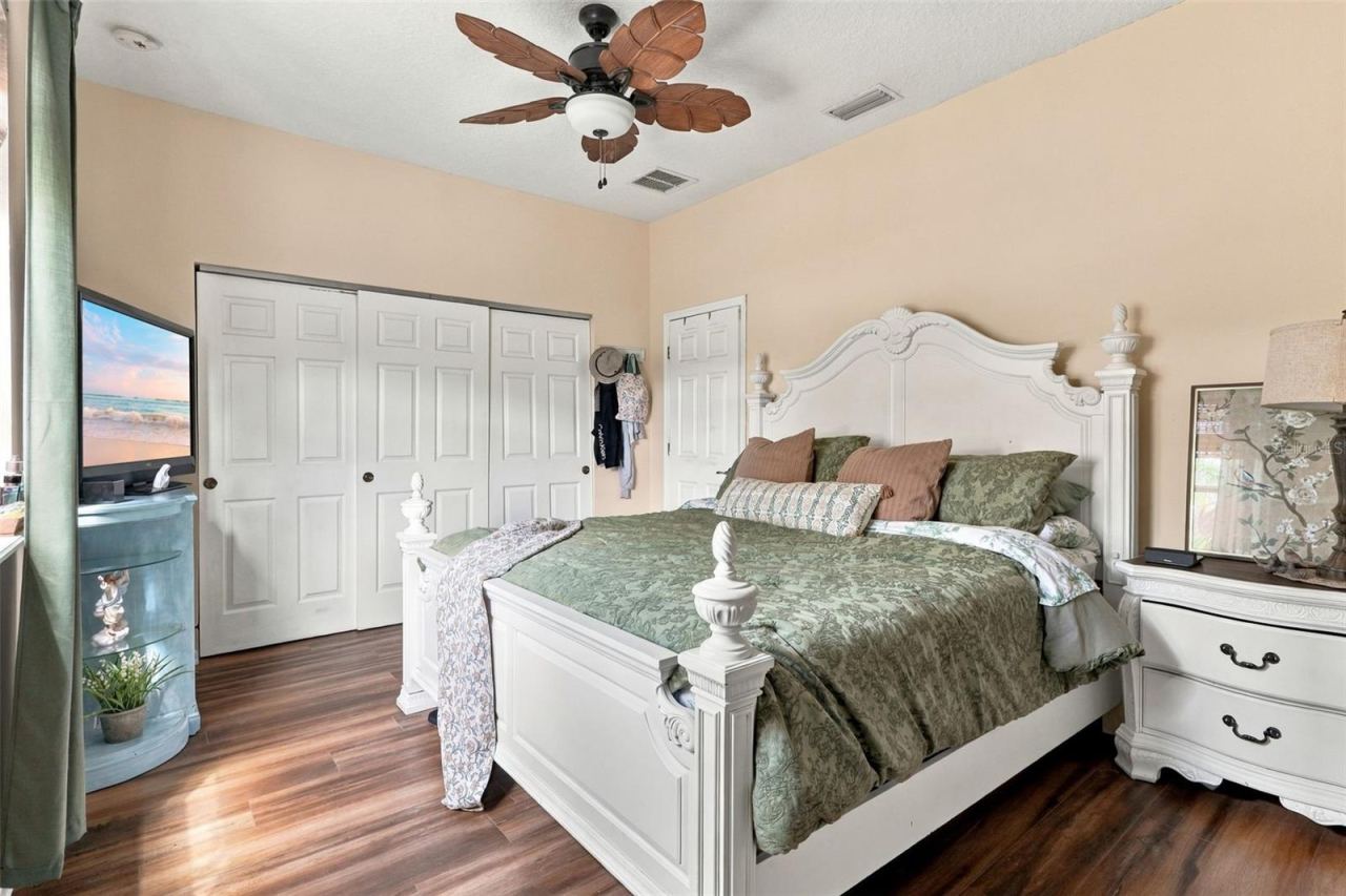 Photo 14 of 20: This large bedroom on the main floor features a fully remodeled bath just outside.